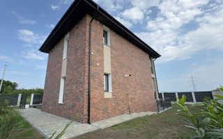 Casa individuala PREMIUM D+P+E 419mp teren, Miroslava - Poză 1