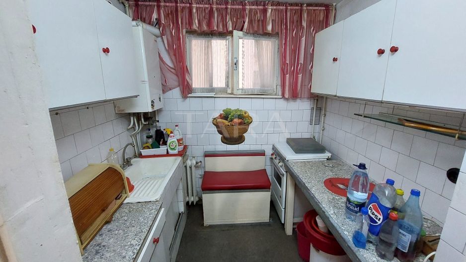 Apartament 2 camere Mănăștur – clasic, de renovat complet. - Poză 1