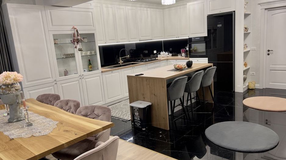 P. F.  Penthouse  Bucium 3 camere 140 mp MOBILAT - Poză 3