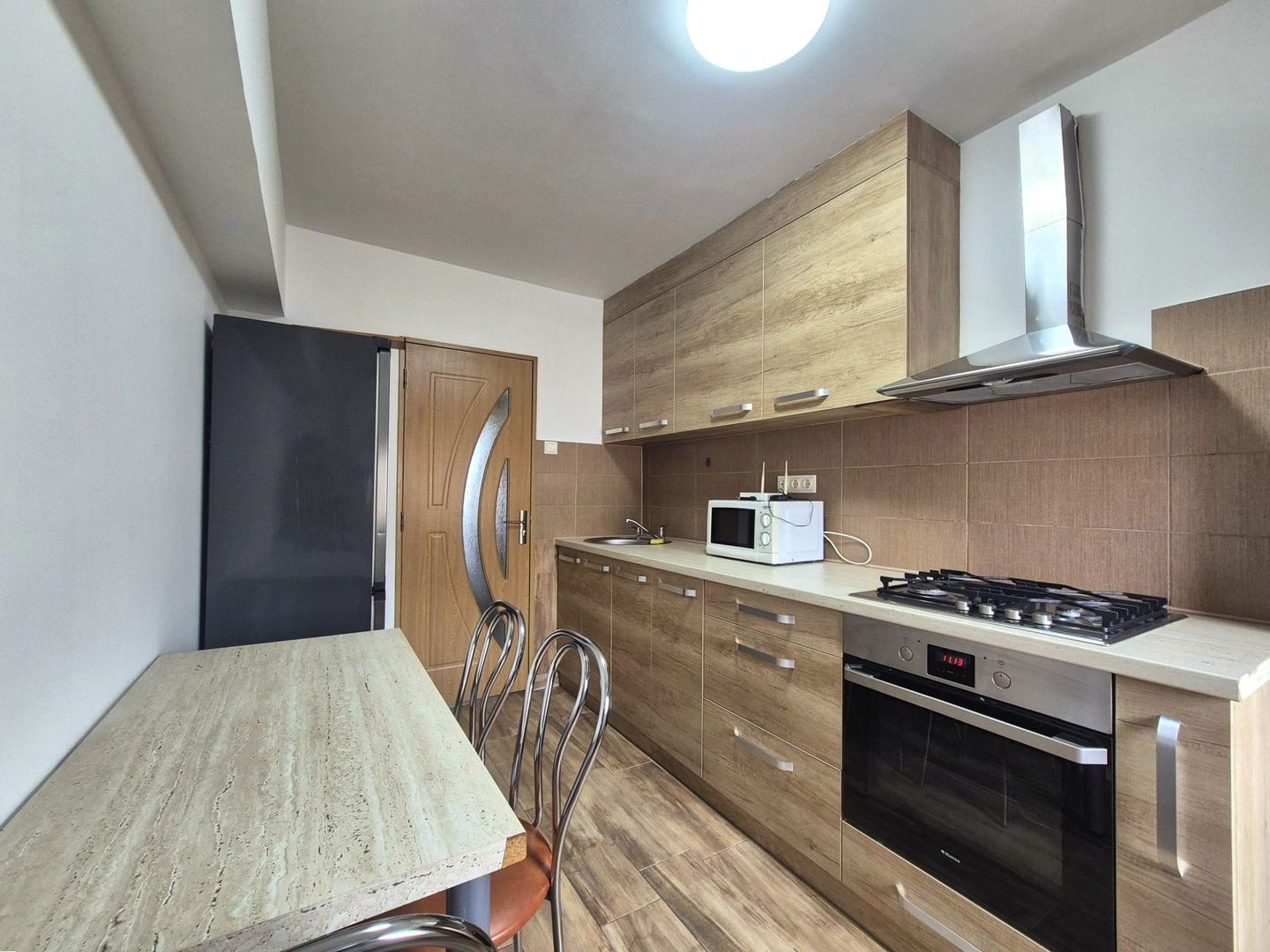 Exclusivitate - Apartament spatios, confortabil, luminos, pet friendly - Poză 1