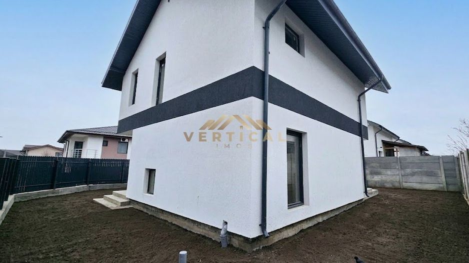 De vanzare vila 4 camere - centrul comunei Berceni - Poză 3