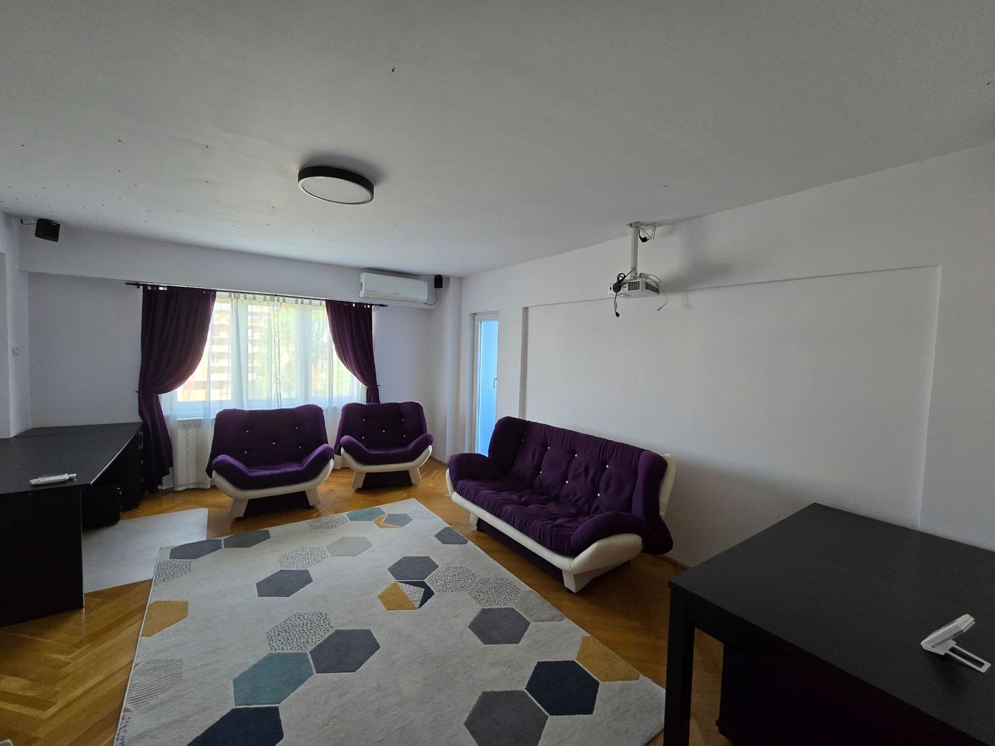 Apartament 3 camere,  Zona Lipovei, Decomandat, 72mp utili, Garaj cu CF - Poză 2