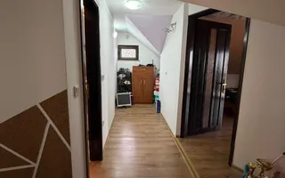 Casă de  vânzare cu vedere panoramică - Poză 15