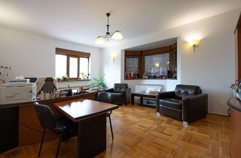 Vila cu 750 mp utili si teren de 1.480 mp in Erou Iancu Nicolae - Poză 26