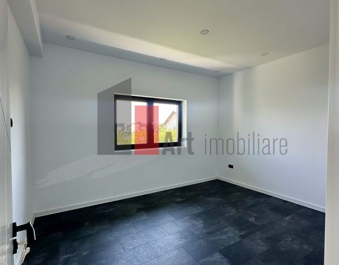 Vanzare vila 4 camere in Domnesti - Poză 8