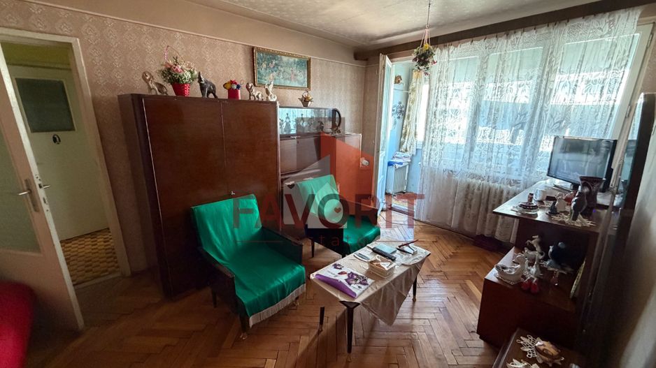 Etaj intermediar. Pozitie excelenta. Lift - Poză 2