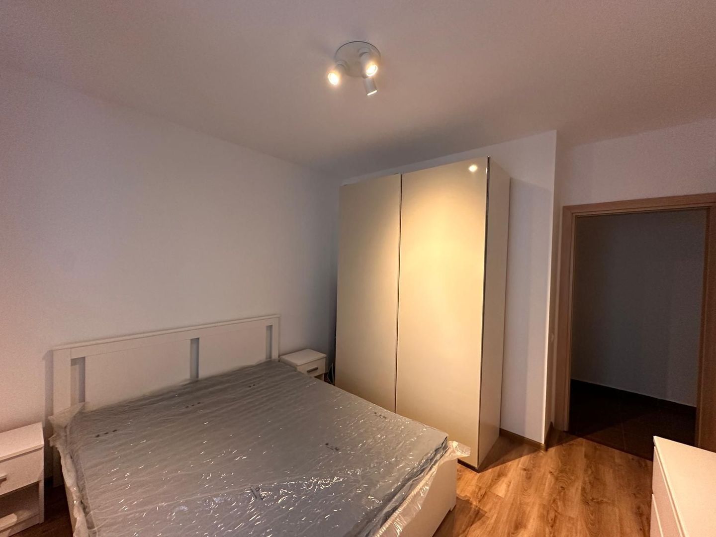 AP. 2 CAMERE APARATORII PATRIEI, CENTRALA, BLOC NOU, METROU 15 MIN - Poză 5