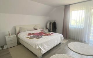 Casa , P+1+teren, 500 mp,situata in Curtesti ,pret 155000 Euro,mobilata si uitilata - Poză 6
