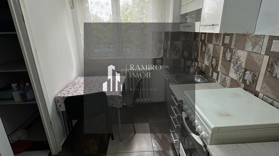 Apartament 3 camere Turnu Magurele Sector 4 - Poză 12