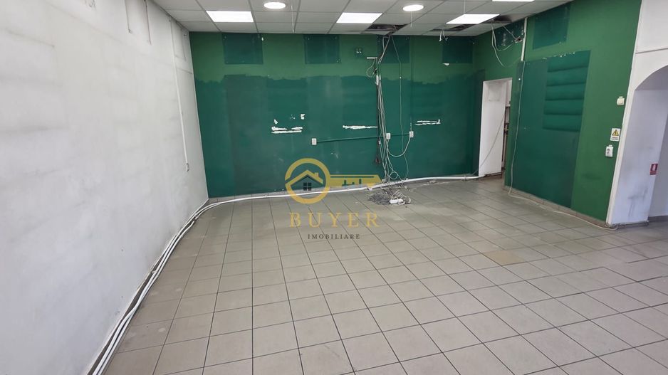 Spatiu comercial Ultracentral de inchiriat, 69mp– vitrina la strada - Poză 1