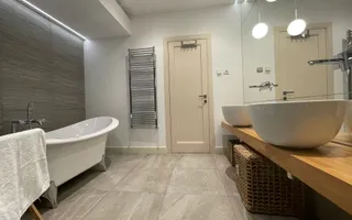 APARTAMENT ULTRACENTRAL DE LUX CU 4 CAMERE LA INCHIRIERE IN COMPLEX - Poză 18
