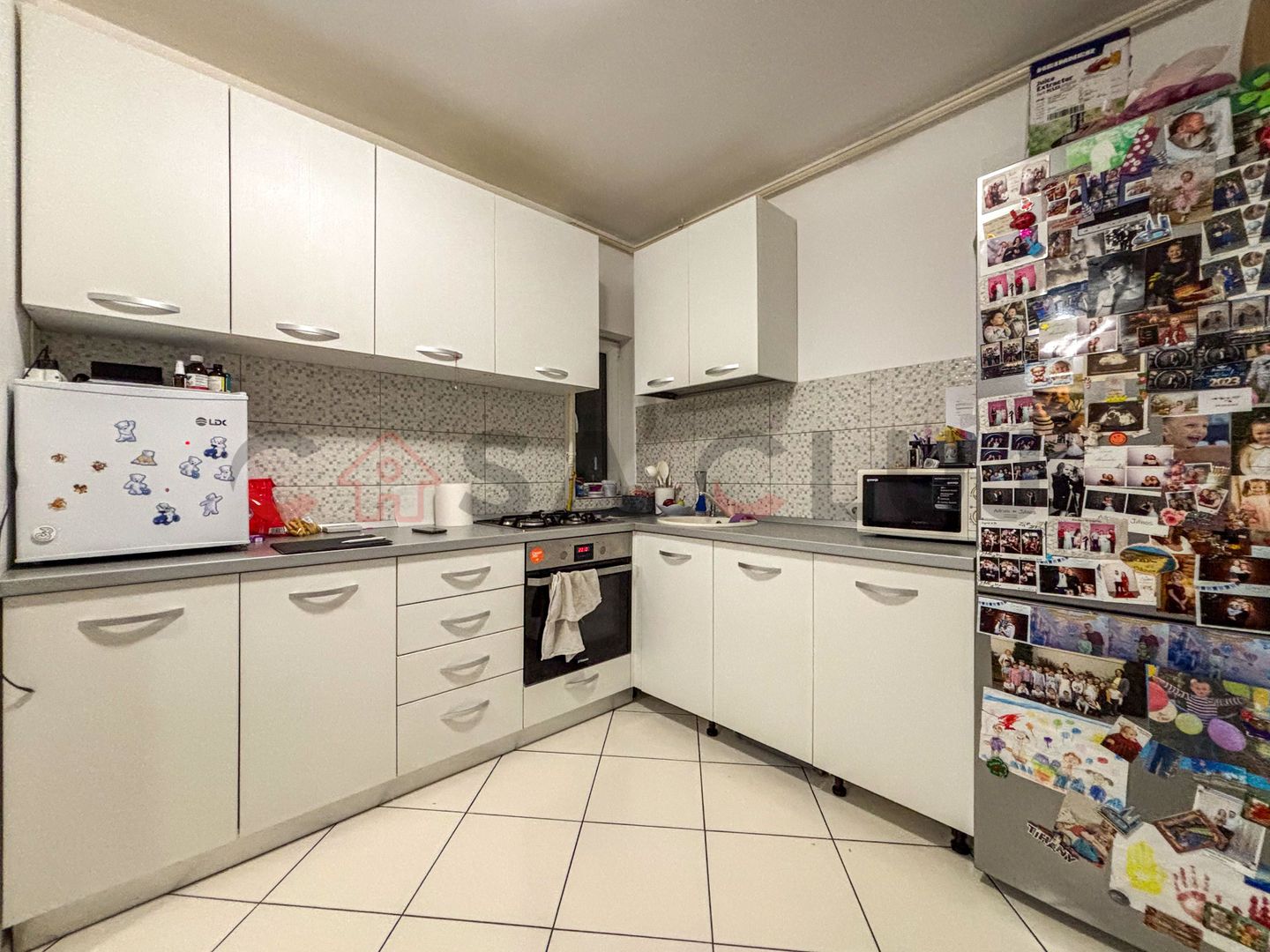 Bloc Nou 2018 - Etaj Intermediar - Finisat si Mobilat - Zona Revo Iris - Poză 3