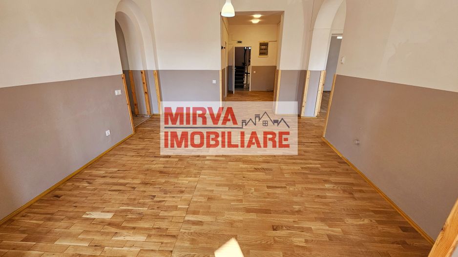 2 Vile Interbelice | Zonă Centrală | Renovate Integral 2024 - Poză 11