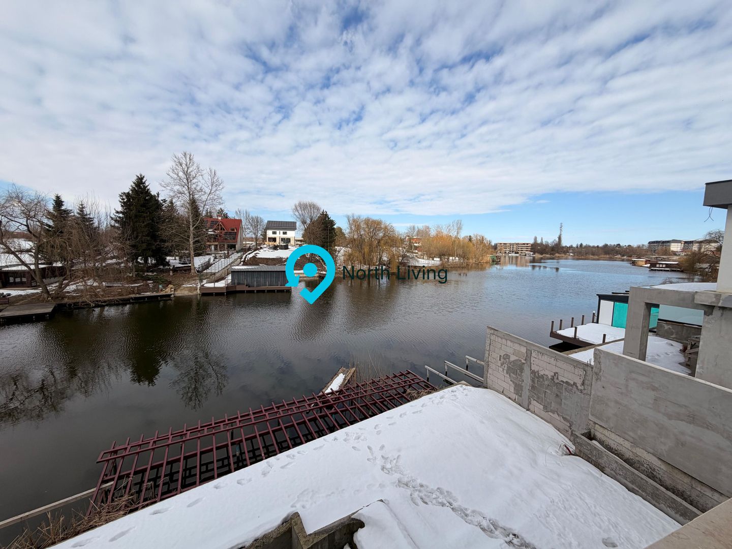 Vilă de Lux cu Piscină Privată și Deschidere Directă la Lacul Snagov - Poză 10