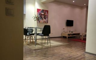 Închiriez apartament 2 camere, Decebal, openspace, parcare inclusă - Poză 5