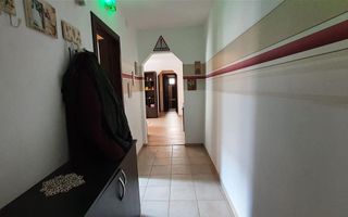 Apartament 3 camere, etaj intermediar, Cetate - Poză 5