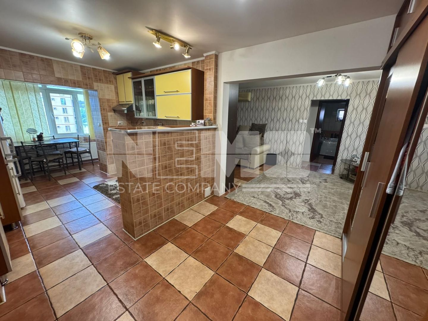 Apartament 3 camere | Obcini, Suceava | 120.000€ - Poză 1