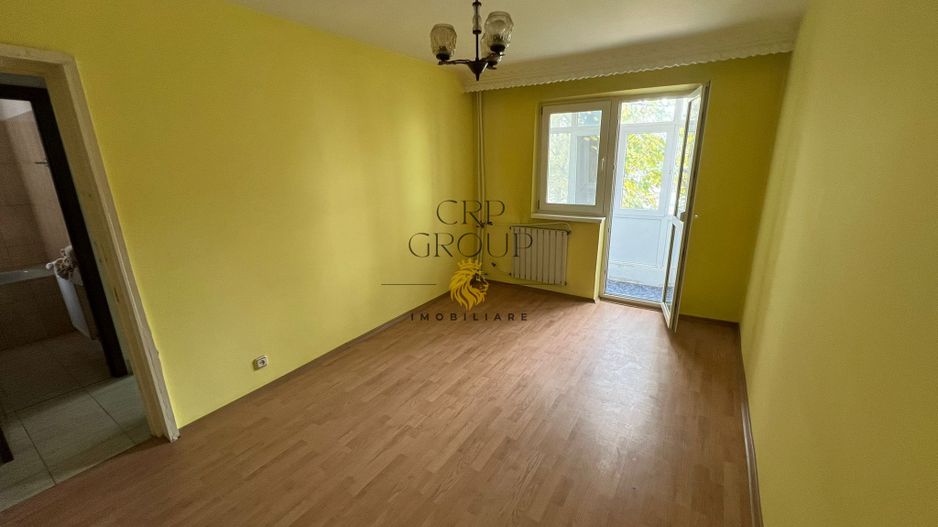 Apartament 4 camere, etaj 1/4, zona Mausoleul Eroilor - Sud - Poză 1