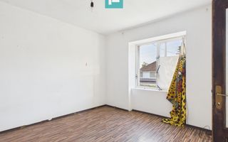 Casă 300 mp  cu posibilități multiple în Covăsânț - Poză 10