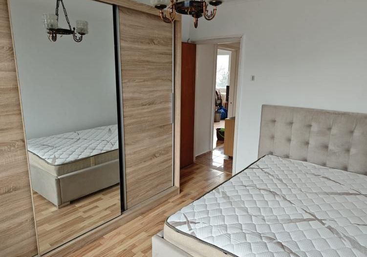 Apartament 3 camere la 7 minute Metrou Sudului, Piața Străduintei - Poză 2