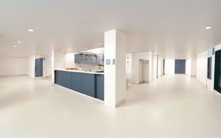 Spațiu comercial Parter și Demisol cu 11 locuri de parcare, în Craiova centru - Poză 1