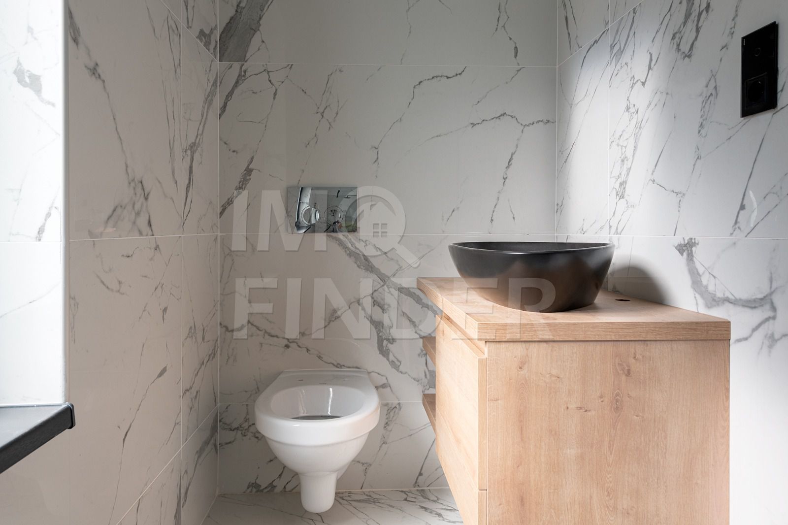 Vanzare apartament la casa 84 mp,  zona centrala, curte 200mp - Poză 3