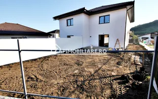 Casa la cheie 4 camere,2 bai,105mp,288 mp teren, 0% comision - Poză 12