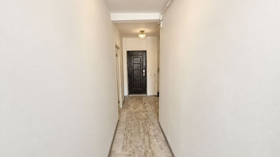 Apartament cu 3 camere și curte privată | Parcul central | Parcare - Poză 11