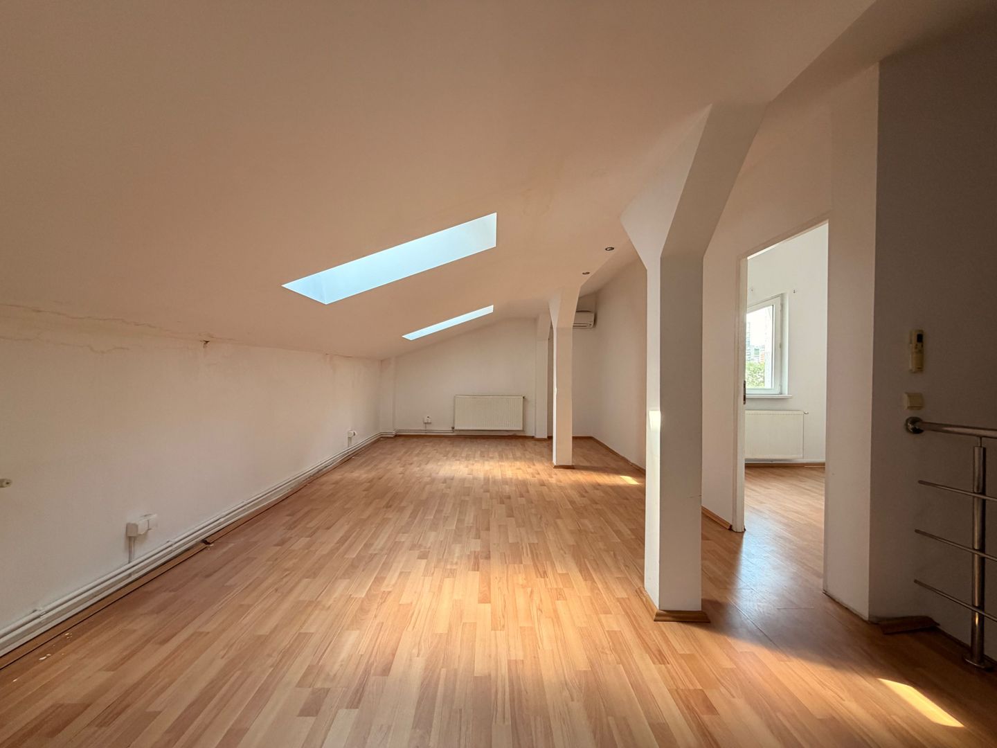 CASA + GARAJ | CURTE LIBERA - Poză 7