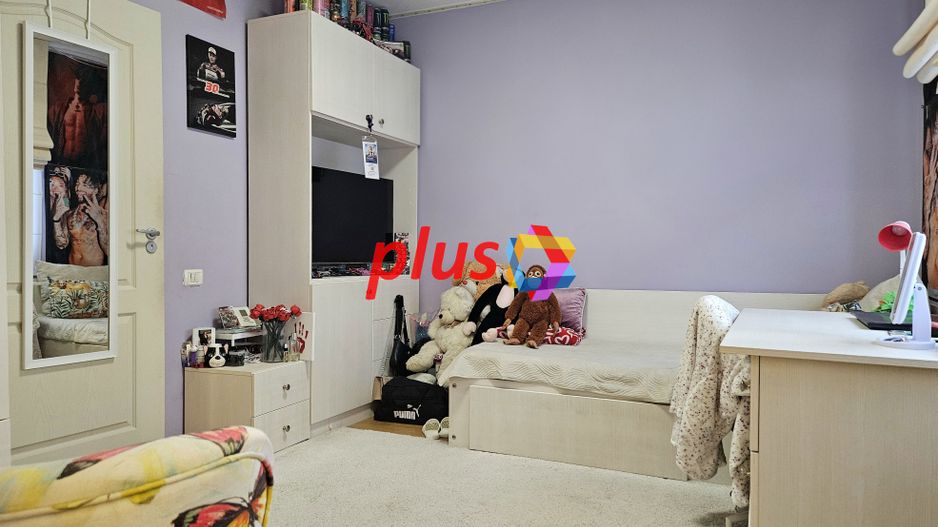 Oportunitate - Apartament cu trei camere in vila, zona Tractorul 70 mp - Poză 16