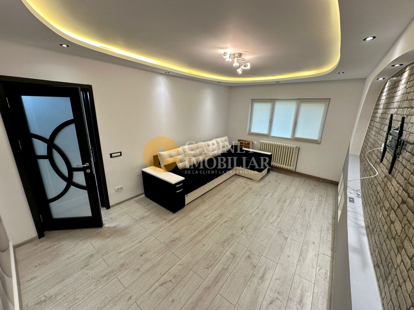 3 Camere Decomandat - Renovat - Bloc din 1980 - Zona Galata - Poză 2