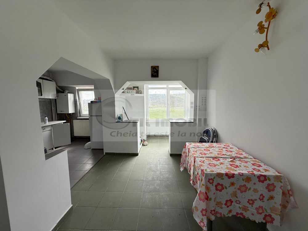 Apartament spatios cu 3 camere (107mp) - zona Dacia - 450€ - Poză 2