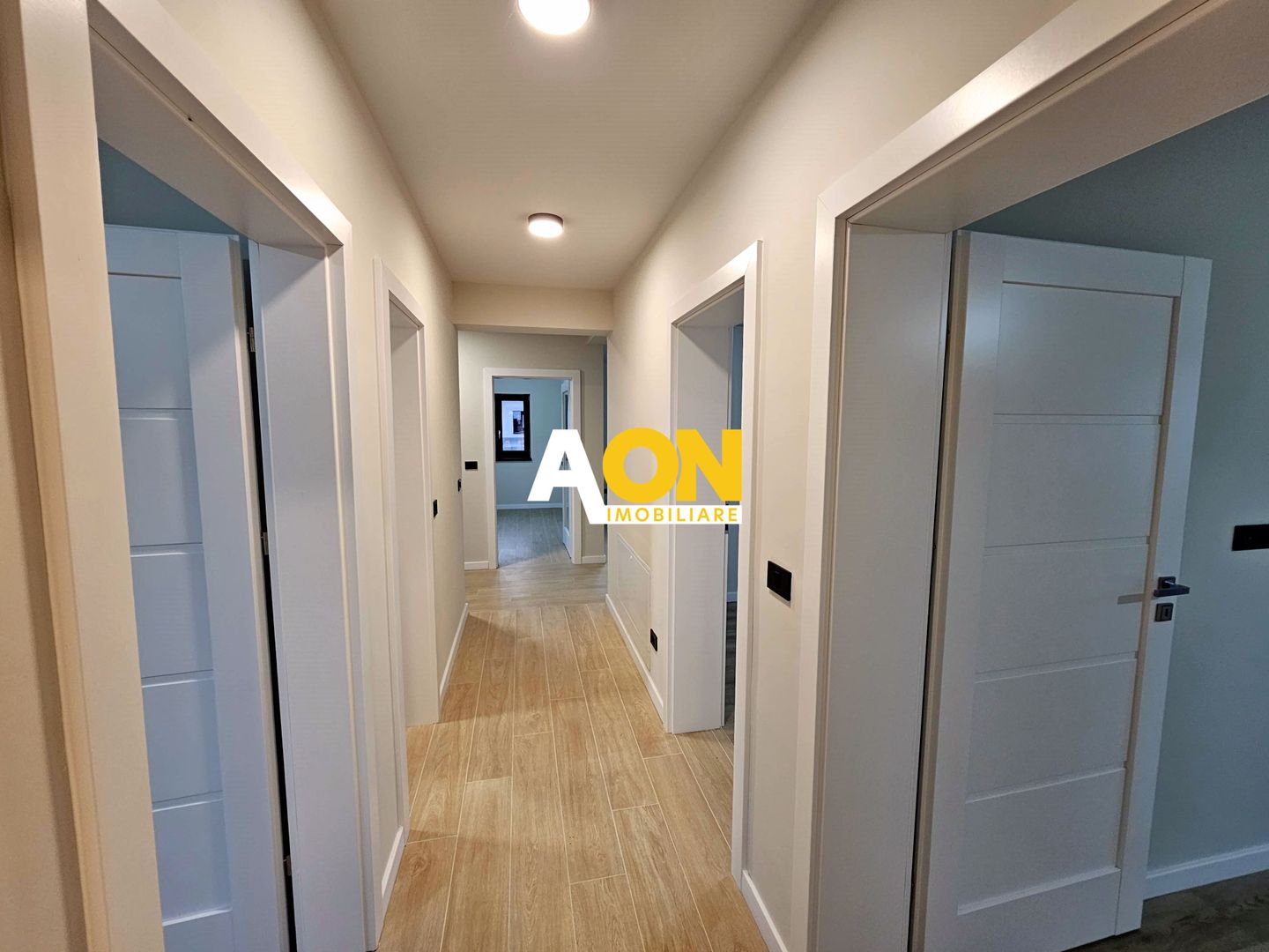 Casa 4 camere, 355 mp teren, gata de mutat, cartier Orizont - Poză 14