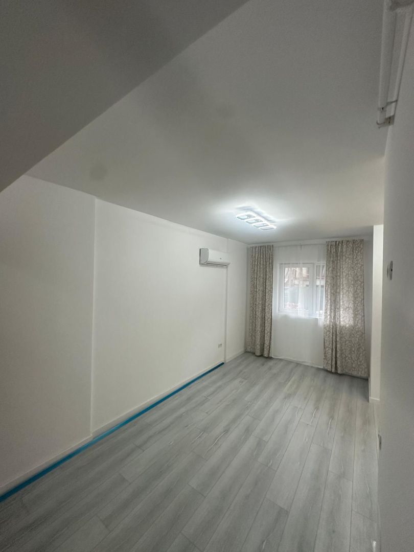 Garsoniera de inchiriat la 7 minute de metrou Berceni - Poză 12