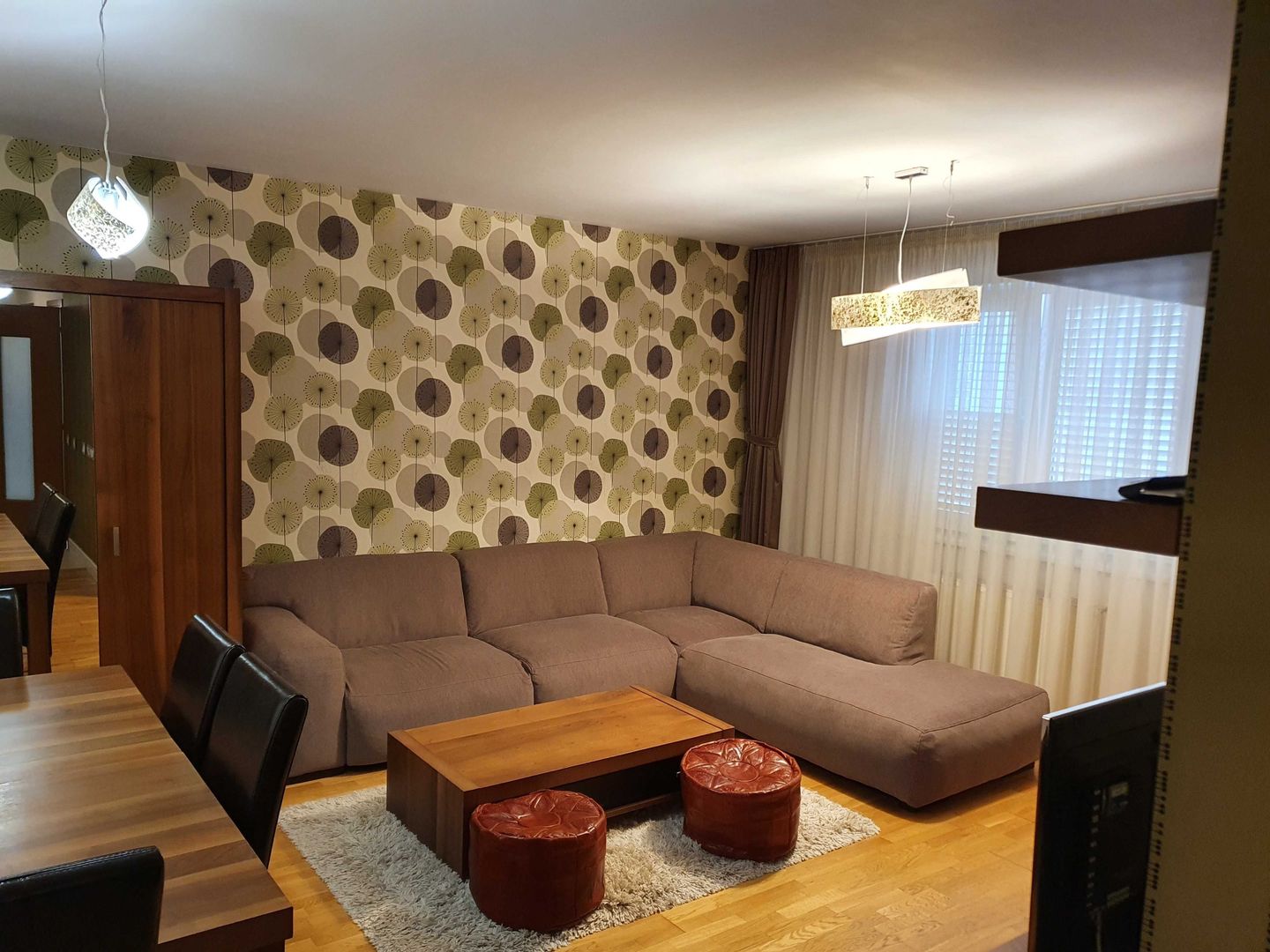De inchiriat apartament cu 3 camere , Parcul Carol sector 4 - Poză 1