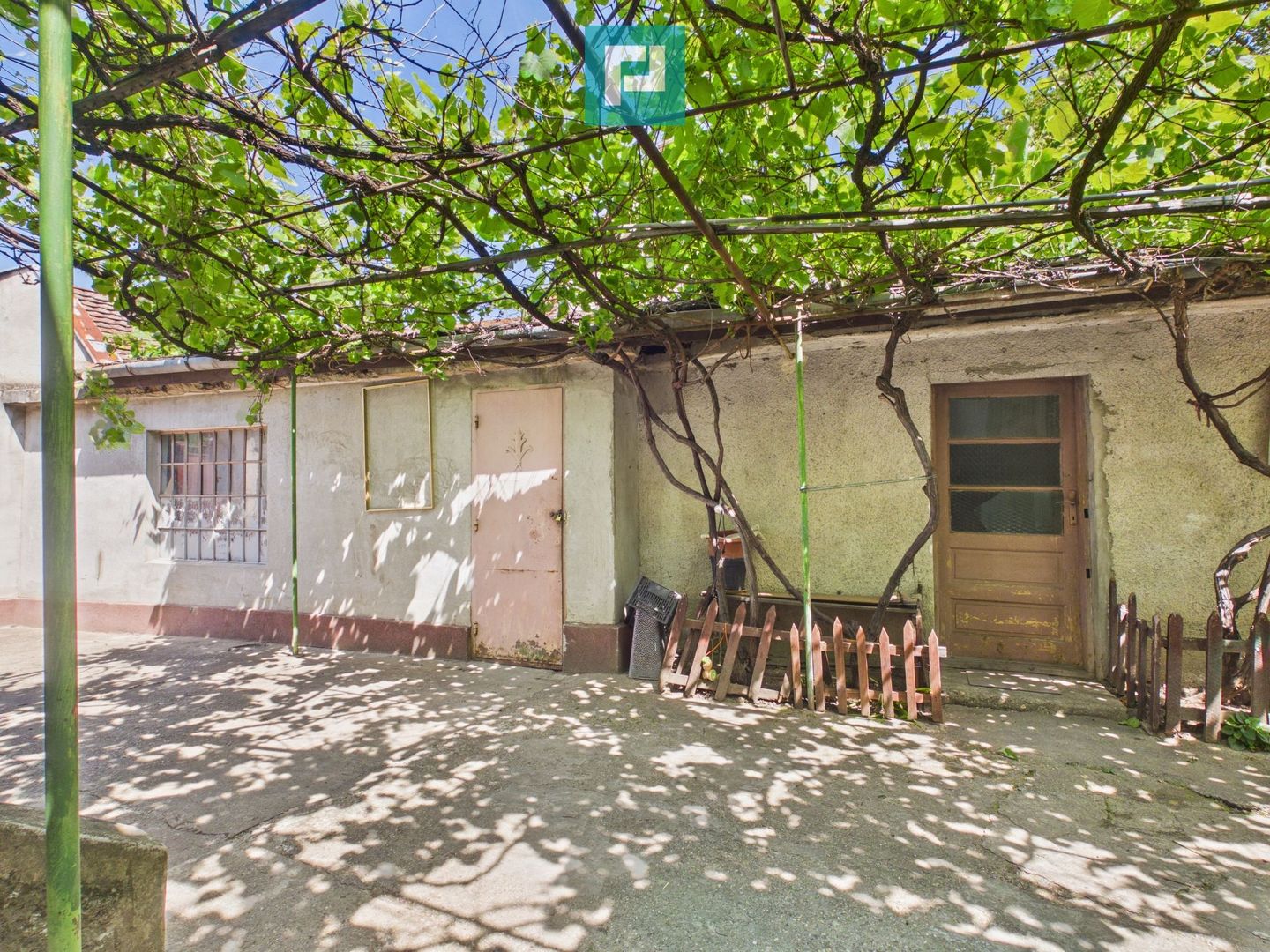 Casă individuală zonă centrală - teren 940 mp - Poză 17