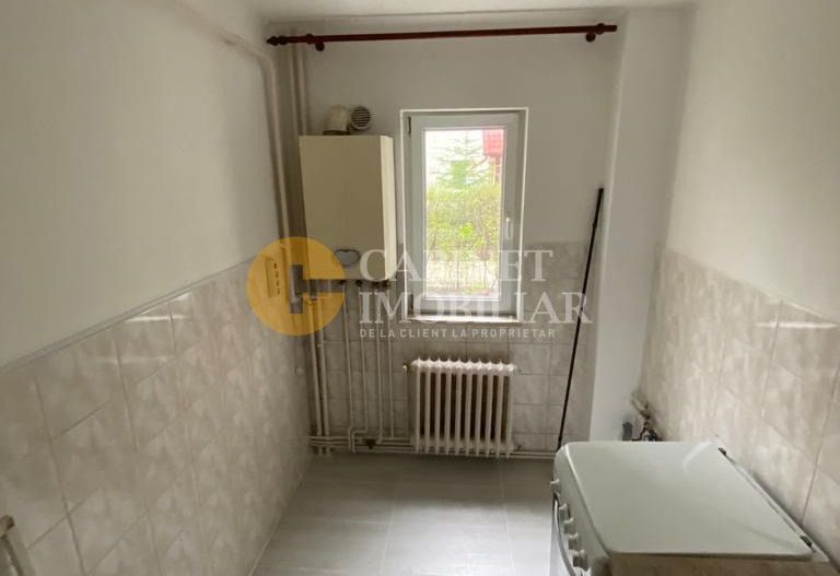 Apartament 2 camere,renovat, zona Dacia - Pasaj Octav Bancila - Poză 4