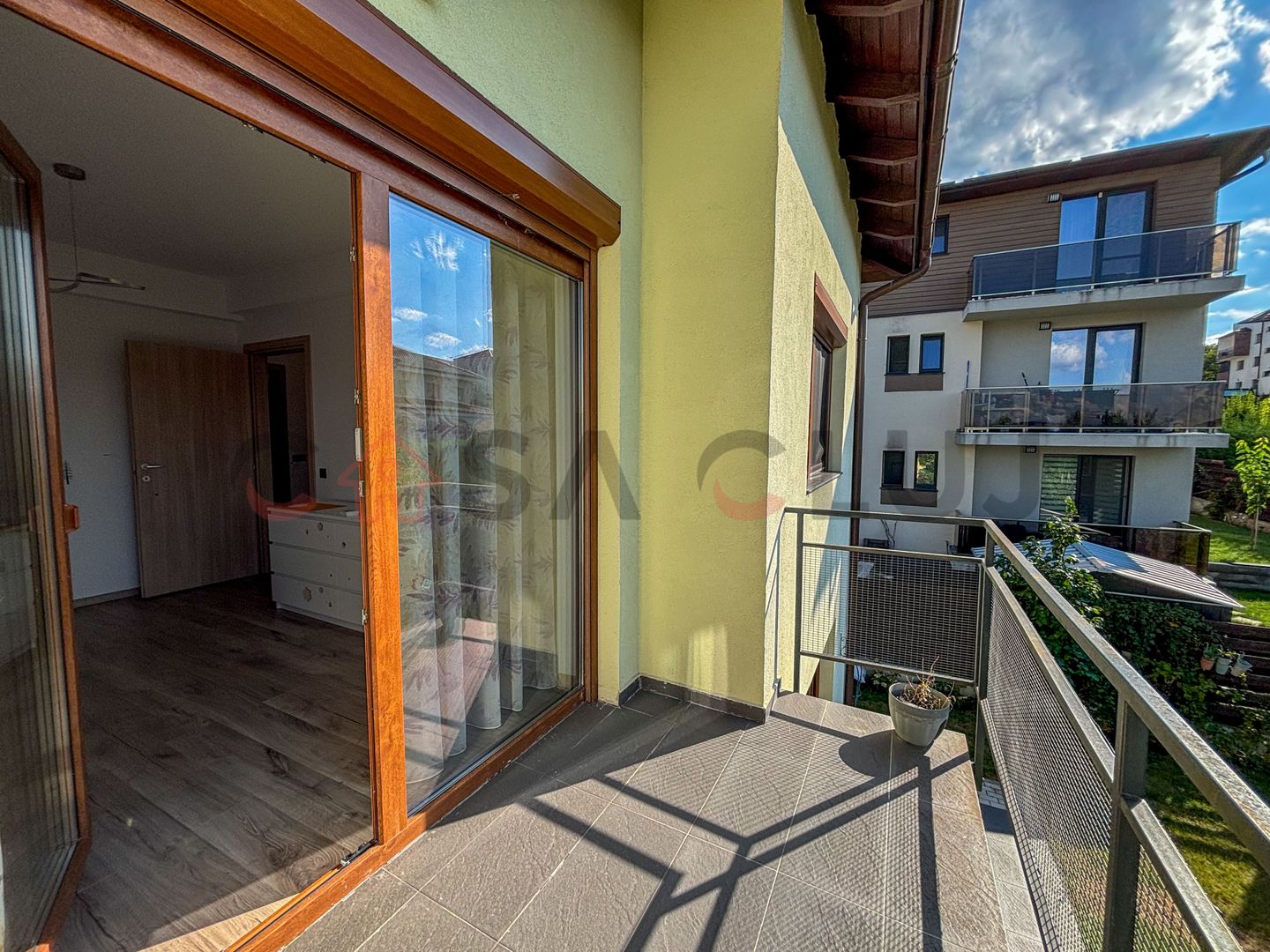 Duplex bine compartimentat - Curte amenajata - Borhanci, la inceput - Poză 11
