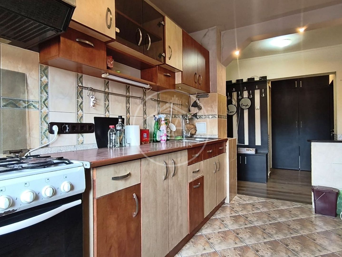 Apartament cu 4 camere de închiriat în zona Dacia, Oradea - Poză 11