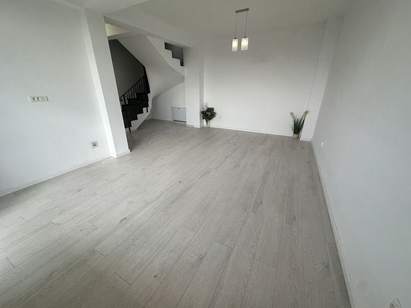 CASA TIP CUB MAGURELE, CURTE 74 MP, TOATE UTILITATILE, COMISION 0% - Poză 9