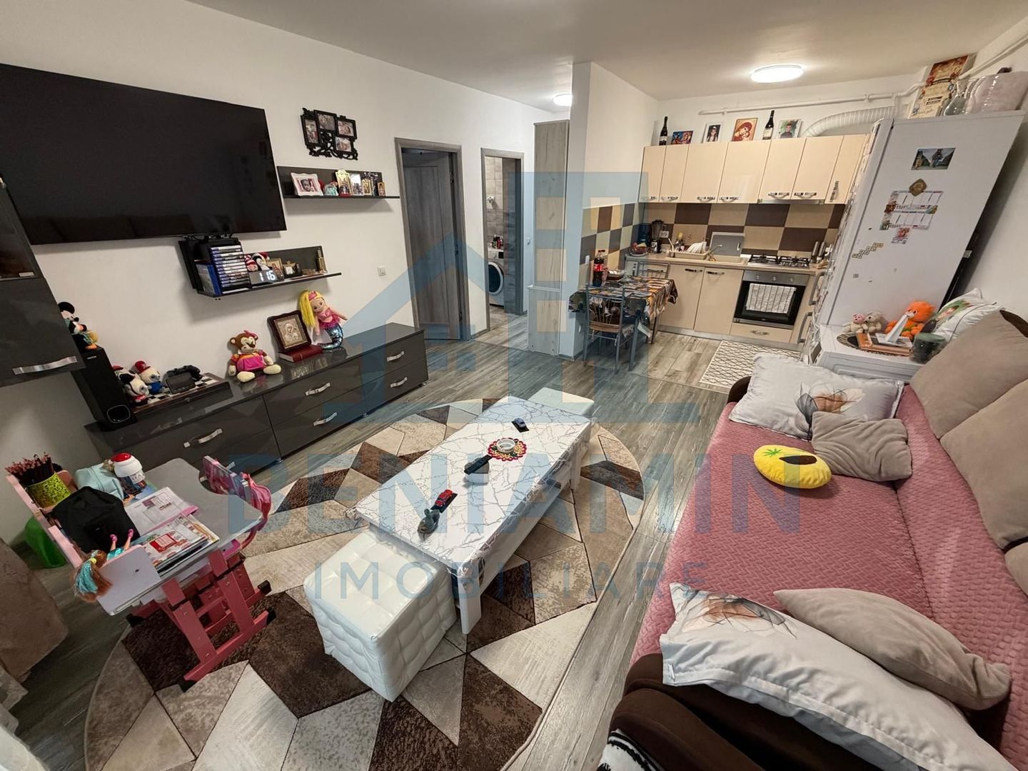 Apartament 2 camere etaj 2 an 2020 -centrala -parcare -Capsunarie - Poză 3