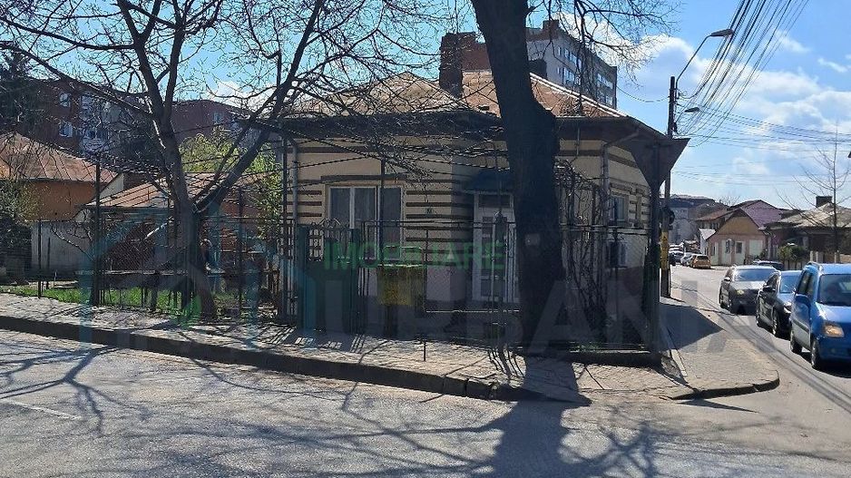Casă cu teren în intravilan, Iași - Poză 2