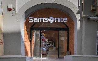 Sub mantia arhitecturala istorica a Cetatii Timisoarei, Spatiu comercial - Poză 6
