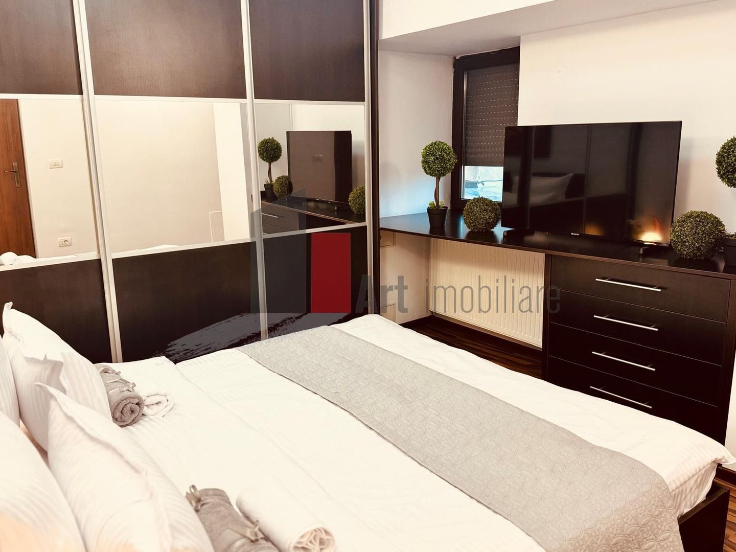 APARTAMENT  3 CAMERE UNIRII - Poză 1