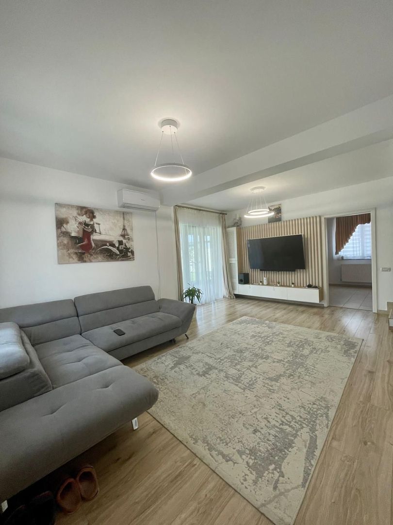 Casa de vanzare Domesti Mobiliata si Utilata Teren 360 mp Comision 0 - Poză 1