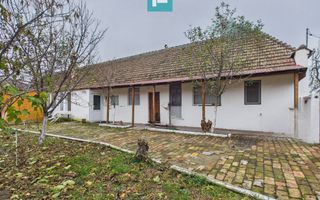 Casă complet renovată în Orțișoara. - Poză 19