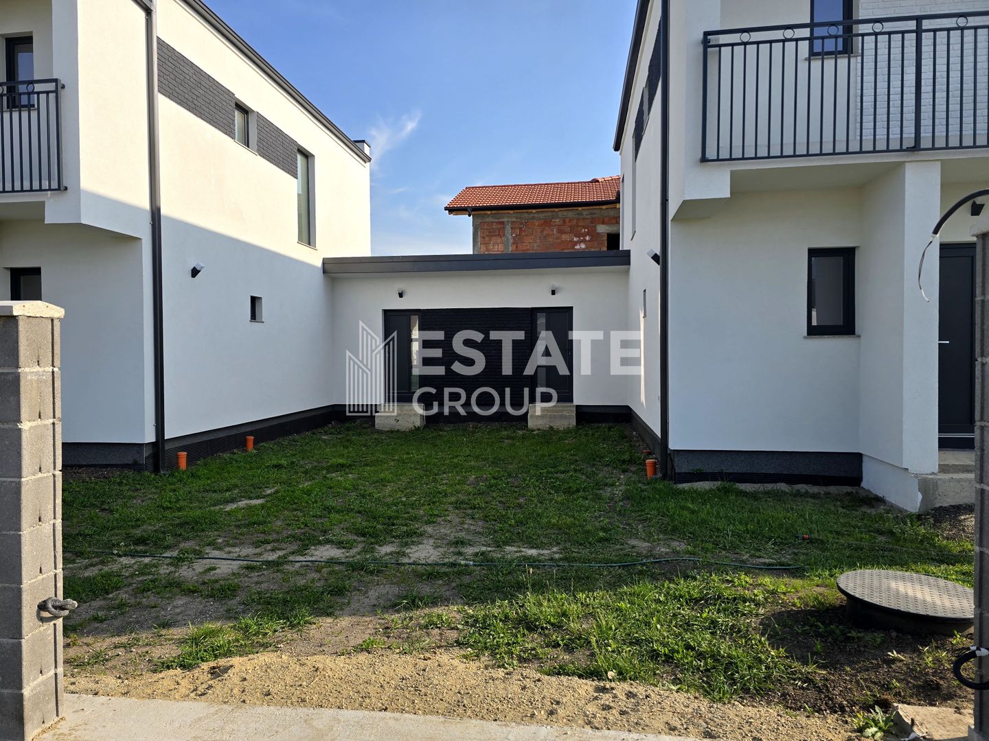 Duplex cu 5 camere unit prin camera tehnica in Dumbravita - Poză 2