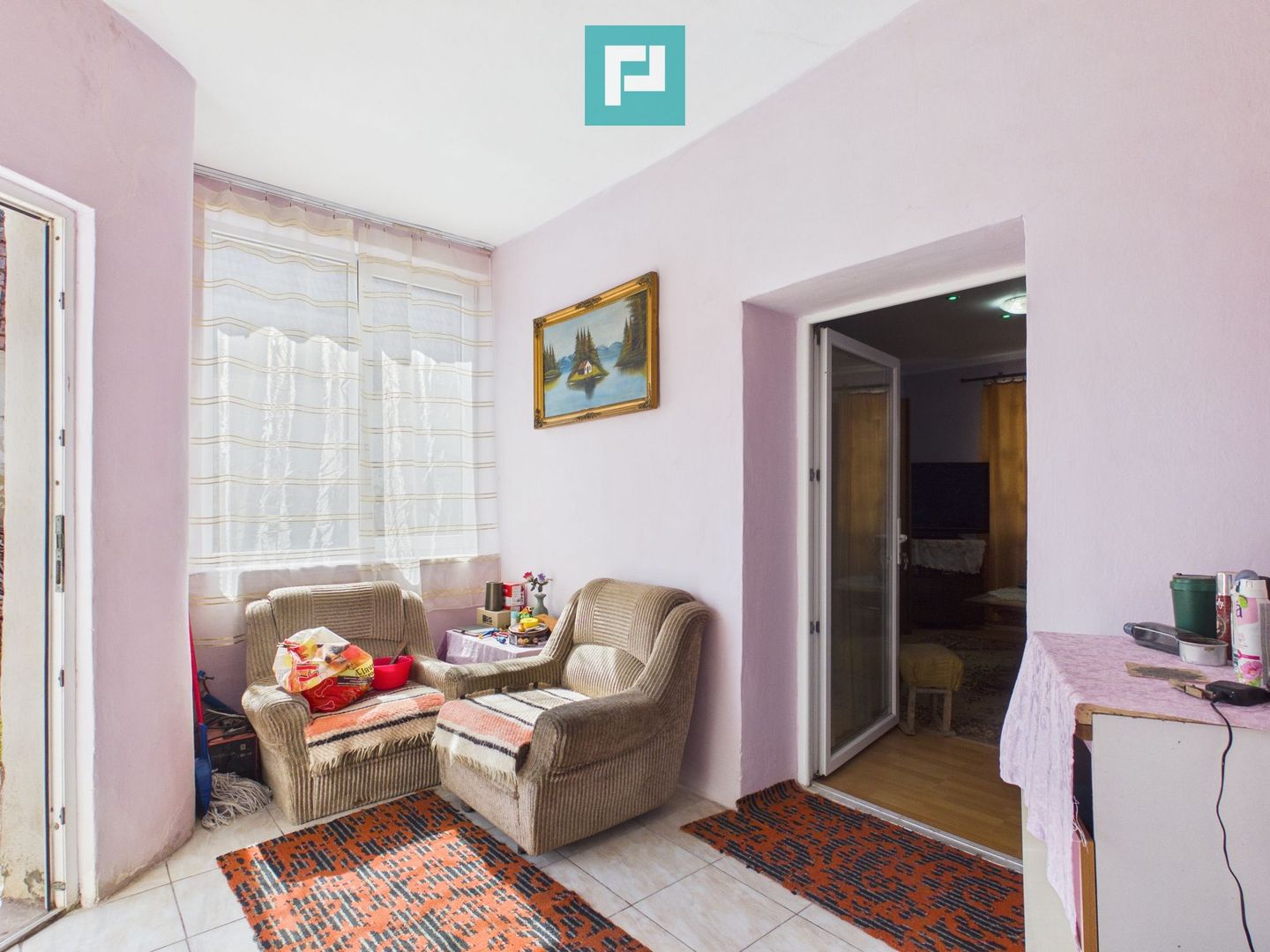 Casă cu 3 camere și 1047 mp în Peregu Mic - Poză 4