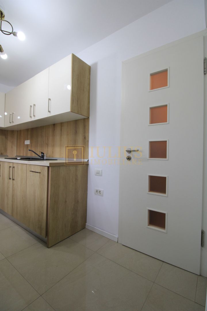 2 camere, zona centrala; str. Remus, centrala proprie. - Poză 17