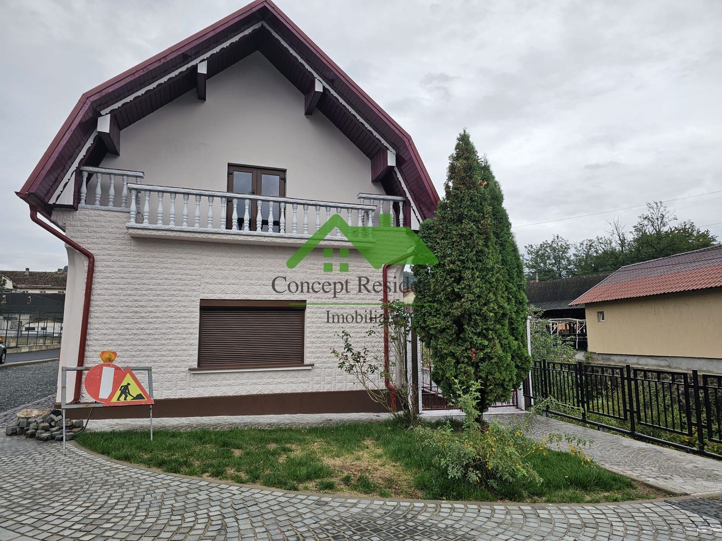 Casă P+M renovată 2023, 190 mp utili – Baia Sprie, zona Primăriei - Poză 1